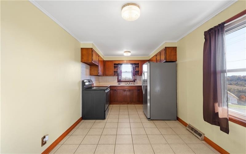 275 Hallam Rd, Washington, 15301, 3 Bedroom Bedrooms, ,1 BathroomBathrooms,Residential,For Sale,Hallam Rd,1730599