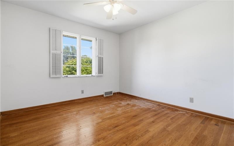 38 Jefferson Ave, Monessen, 15062, 3 Bedroom Bedrooms, 9 Room Rooms,3 BathroomBathrooms,Residential,For Sale,Jefferson Ave,1766568