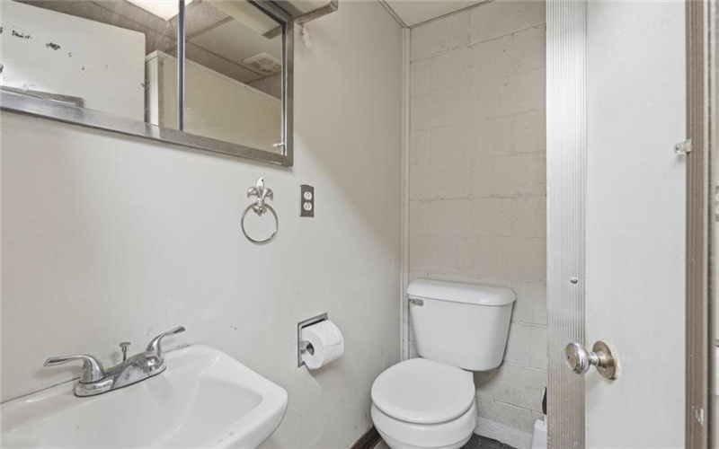 38 Jefferson Ave, Monessen, 15062, 3 Bedroom Bedrooms, 9 Room Rooms,3 BathroomBathrooms,Residential,For Sale,Jefferson Ave,1766568