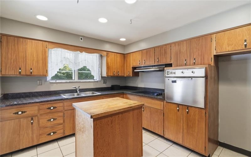 38 Jefferson Ave, Monessen, 15062, 3 Bedroom Bedrooms, 9 Room Rooms,3 BathroomBathrooms,Residential,For Sale,Jefferson Ave,1766568