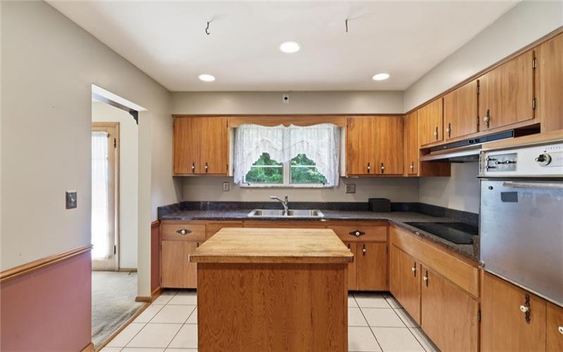38 Jefferson Ave, Monessen, 15062, 3 Bedroom Bedrooms, 9 Room Rooms,3 BathroomBathrooms,Residential,For Sale,Jefferson Ave,1766568