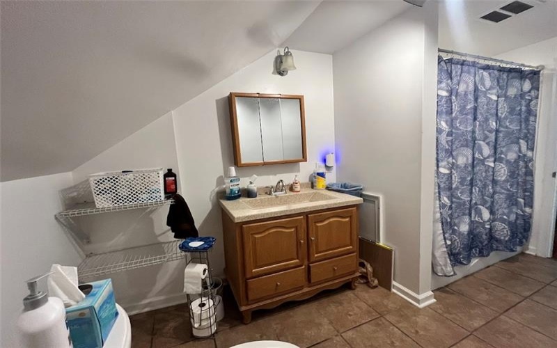 154 1/2 W Greene Street, Waynesburg, 15370, 2 Bedroom Bedrooms, 6 Room Rooms,1.1 BathroomBathrooms,Residential,For Sale,W Greene Street,1770565