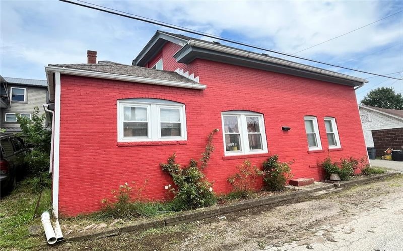 154 1/2 W Greene Street, Waynesburg, 15370, 2 Bedroom Bedrooms, 6 Room Rooms,1.1 BathroomBathrooms,Residential,For Sale,W Greene Street,1770565
