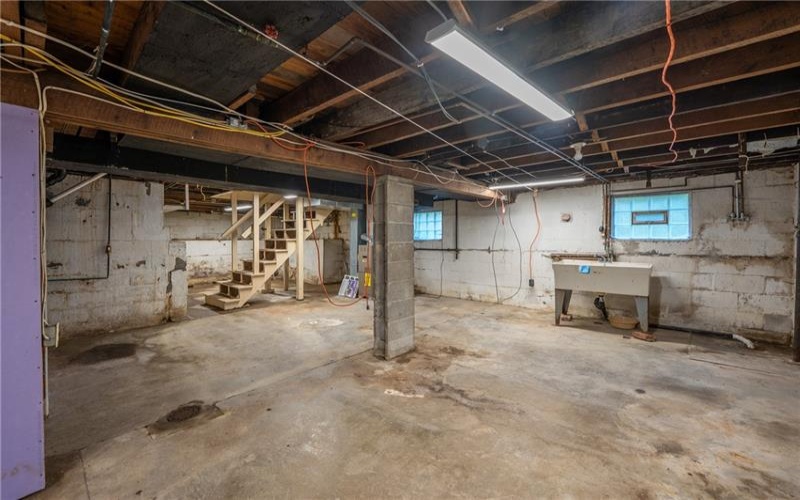 765 Pellis Rd, Greensburg, 15601, 3 Bedroom Bedrooms, ,1 BathroomBathrooms,Residential,For Sale,Pellis Rd,1772853