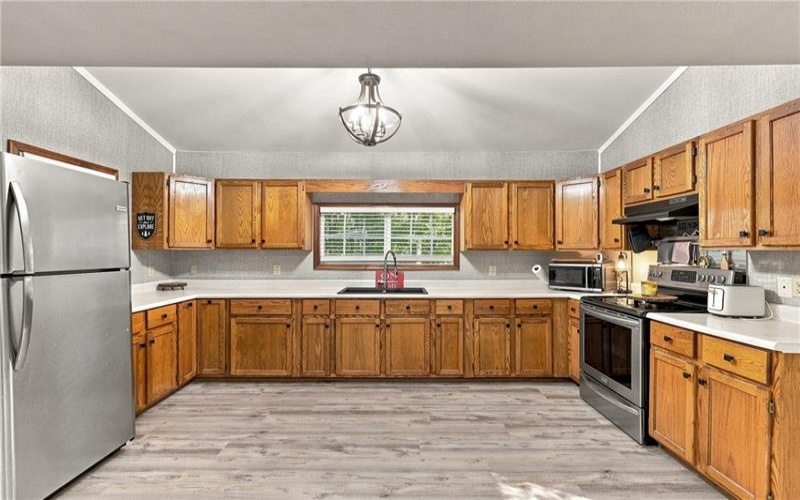 429 Pocono Drive, Boswell, 15531, 3 Bedroom Bedrooms, ,2 BathroomBathrooms,Residential,For Sale,Pocono Drive,1772855