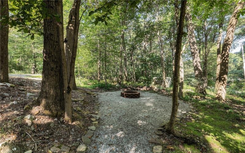 429 Pocono Drive, Boswell, 15531, 3 Bedroom Bedrooms, ,2 BathroomBathrooms,Residential,For Sale,Pocono Drive,1772855