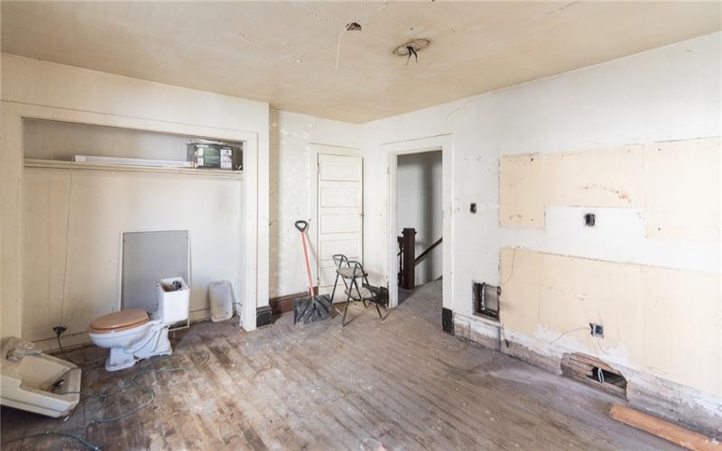 221 Mckean Ave, Charleroi, 15022, 3 Bedroom Bedrooms, ,2 BathroomBathrooms,Residential,For Sale,Mckean Ave,1772879