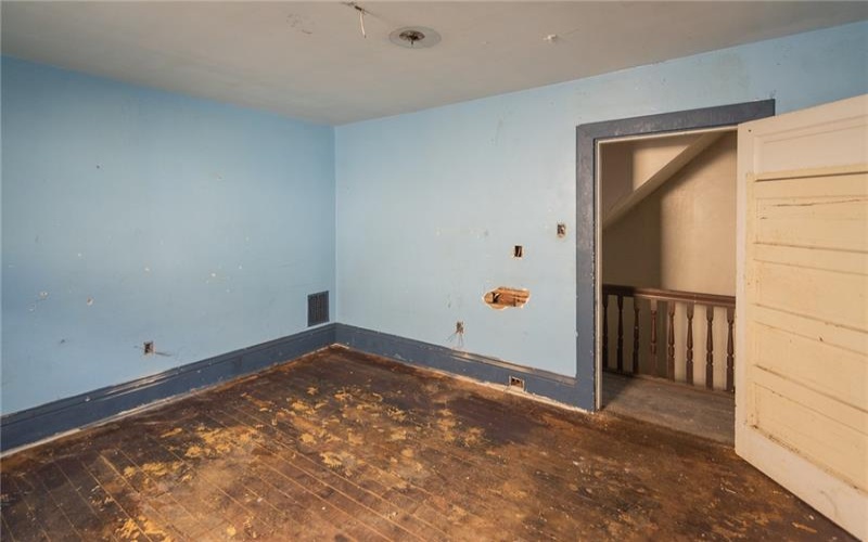 221 Mckean Ave, Charleroi, 15022, 3 Bedroom Bedrooms, ,2 BathroomBathrooms,Residential,For Sale,Mckean Ave,1772879