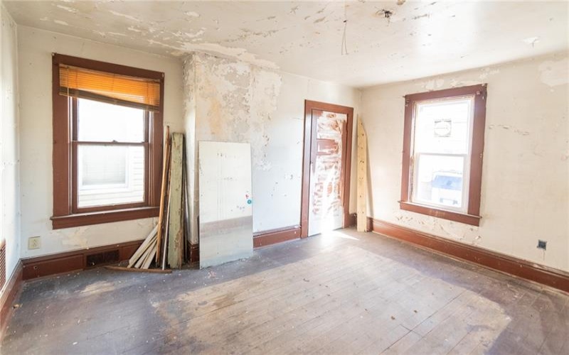 221 Mckean Ave, Charleroi, 15022, 3 Bedroom Bedrooms, ,2 BathroomBathrooms,Residential,For Sale,Mckean Ave,1772879