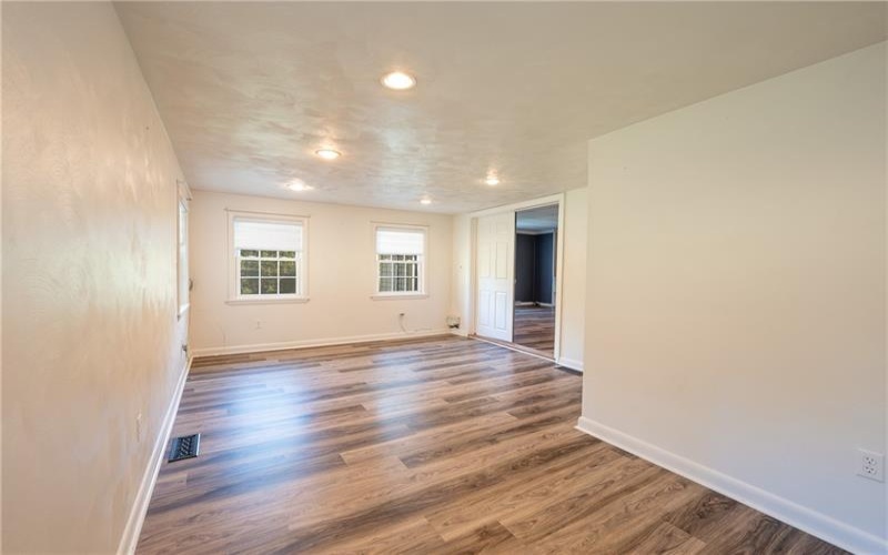429 Four Mile Run Rd, Latrobe, 15650, 4 Bedroom Bedrooms, ,2 BathroomBathrooms,Residential,For Sale,Four Mile Run Rd,1772954