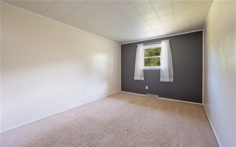 429 Four Mile Run Rd, Latrobe, 15650, 4 Bedroom Bedrooms, ,2 BathroomBathrooms,Residential,For Sale,Four Mile Run Rd,1772954