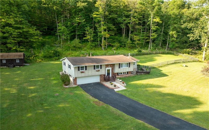 429 Four Mile Run Rd, Latrobe, 15650, 4 Bedroom Bedrooms, ,2 BathroomBathrooms,Residential,For Sale,Four Mile Run Rd,1772954