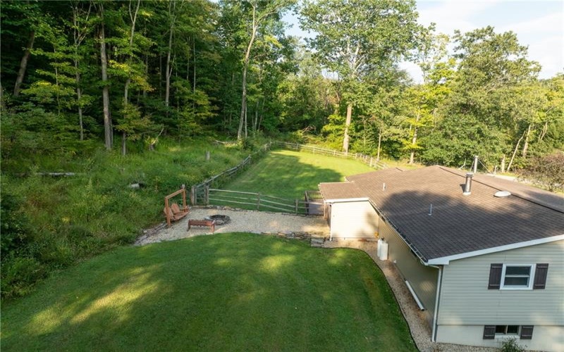 429 Four Mile Run Rd, Latrobe, 15650, 4 Bedroom Bedrooms, ,2 BathroomBathrooms,Residential,For Sale,Four Mile Run Rd,1772954