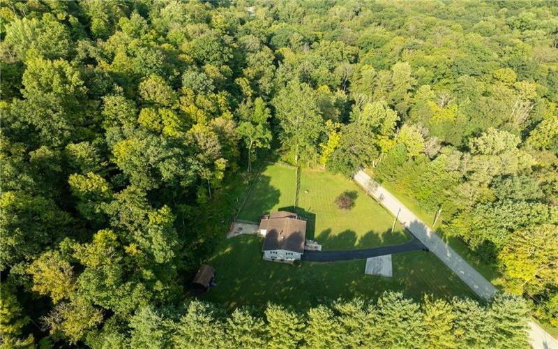 429 Four Mile Run Rd, Latrobe, 15650, 4 Bedroom Bedrooms, ,2 BathroomBathrooms,Residential,For Sale,Four Mile Run Rd,1772954