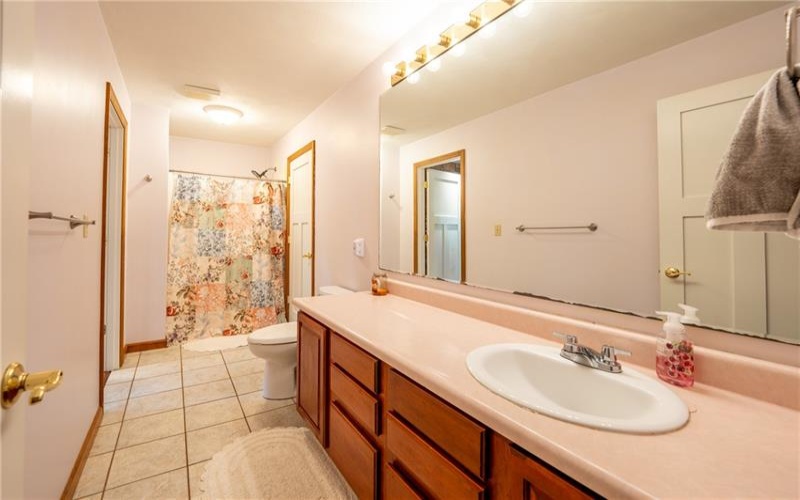 121 Johnson Rd, Greensburg, 15601, 6 Bedroom Bedrooms, ,5 BathroomBathrooms,Residential,For Sale,Johnson Rd,1773296