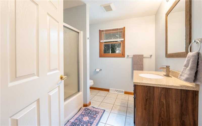 121 Johnson Rd, Greensburg, 15601, 6 Bedroom Bedrooms, ,5 BathroomBathrooms,Residential,For Sale,Johnson Rd,1773296