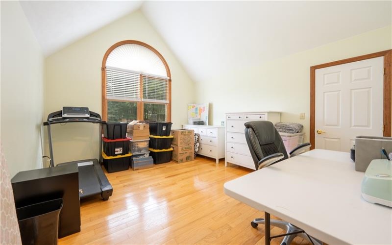 121 Johnson Rd, Greensburg, 15601, 6 Bedroom Bedrooms, ,5 BathroomBathrooms,Residential,For Sale,Johnson Rd,1773296