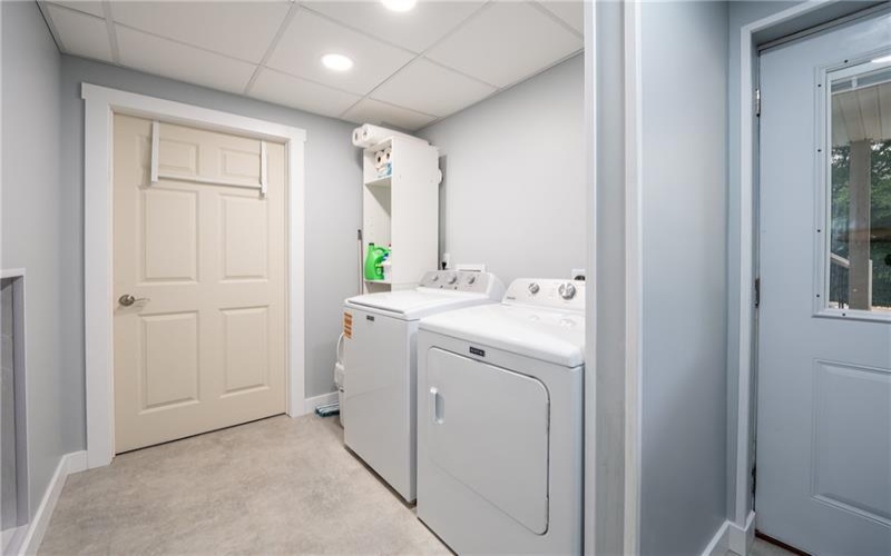 121 Johnson Rd, Greensburg, 15601, 6 Bedroom Bedrooms, ,5 BathroomBathrooms,Residential,For Sale,Johnson Rd,1773296
