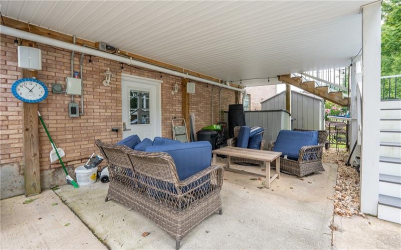 121 Johnson Rd, Greensburg, 15601, 6 Bedroom Bedrooms, ,5 BathroomBathrooms,Residential,For Sale,Johnson Rd,1773296