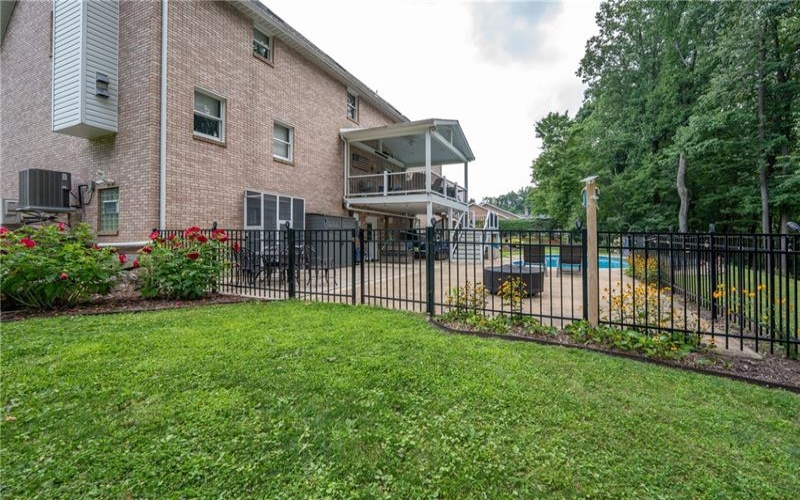 121 Johnson Rd, Greensburg, 15601, 6 Bedroom Bedrooms, ,5 BathroomBathrooms,Residential,For Sale,Johnson Rd,1773296