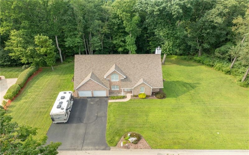 121 Johnson Rd, Greensburg, 15601, 6 Bedroom Bedrooms, ,5 BathroomBathrooms,Residential,For Sale,Johnson Rd,1773296