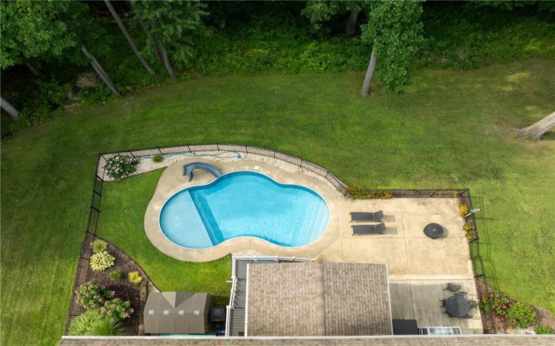 121 Johnson Rd, Greensburg, 15601, 6 Bedroom Bedrooms, ,5 BathroomBathrooms,Residential,For Sale,Johnson Rd,1773296