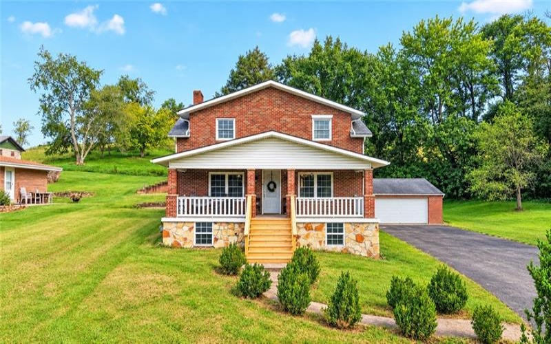 1293 Rostraver Road, Rostraver Township, 15012, 4 Bedroom Bedrooms, 10 Room Rooms,3.1 BathroomBathrooms,Residential,For Sale,Rostraver Road,1773312