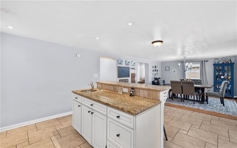 1293 Rostraver Road, Rostraver Township, 15012, 4 Bedroom Bedrooms, 10 Room Rooms,3.1 BathroomBathrooms,Residential,For Sale,Rostraver Road,1773312