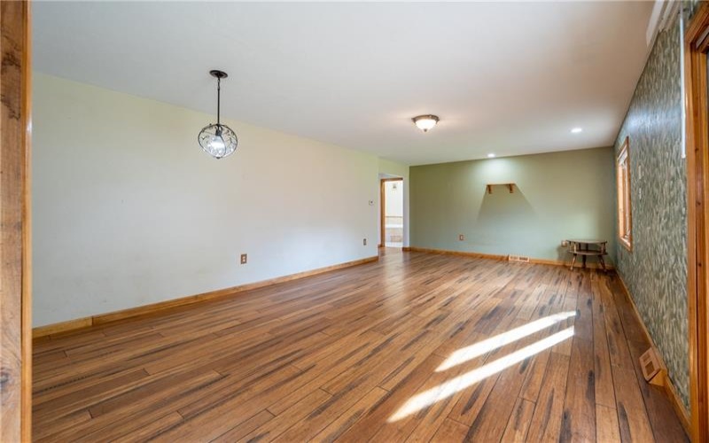 426 Dick Station Rd, Irwin, 15642, 2 Bedroom Bedrooms, ,2.1 BathroomBathrooms,Residential,For Sale,Dick Station Rd,1773320