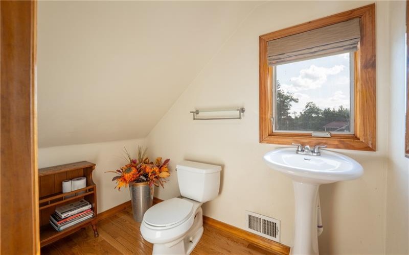 426 Dick Station Rd, Irwin, 15642, 2 Bedroom Bedrooms, ,2.1 BathroomBathrooms,Residential,For Sale,Dick Station Rd,1773320