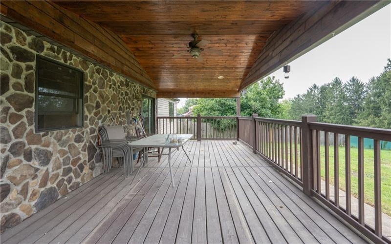 426 Dick Station Rd, Irwin, 15642, 2 Bedroom Bedrooms, ,2.1 BathroomBathrooms,Residential,For Sale,Dick Station Rd,1773320