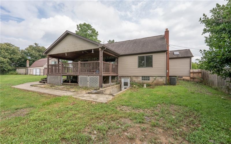 426 Dick Station Rd, Irwin, 15642, 2 Bedroom Bedrooms, ,2.1 BathroomBathrooms,Residential,For Sale,Dick Station Rd,1773320