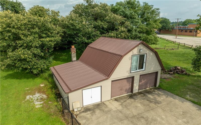 426 Dick Station Rd, Irwin, 15642, 2 Bedroom Bedrooms, ,2.1 BathroomBathrooms,Residential,For Sale,Dick Station Rd,1773320