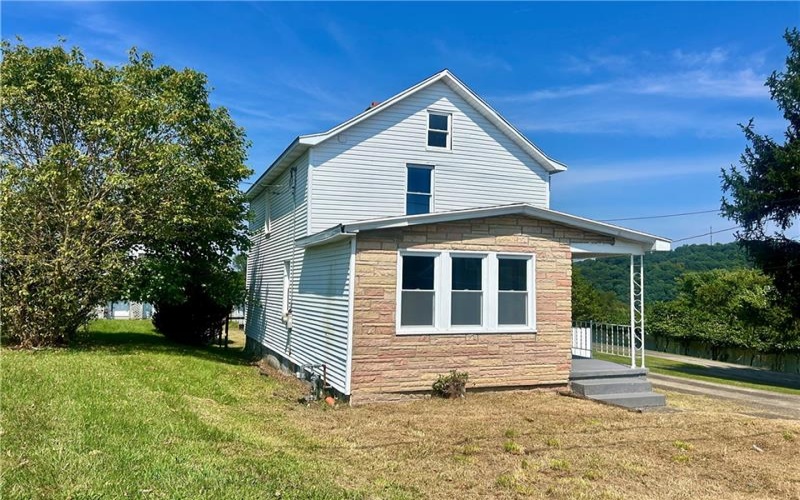 506 Jefferson Ave, Brownsville, 15417, 2 Bedroom Bedrooms, 5 Room Rooms,1.1 BathroomBathrooms,Residential,For Sale,Jefferson Ave,1773388