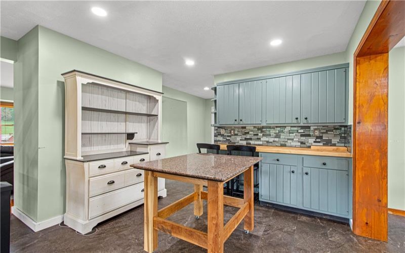 1293 Jefferson Rd, Jefferson, 15344, 5 Bedroom Bedrooms, 10 Room Rooms,3 BathroomBathrooms,Residential,For Sale,Jefferson Rd,1773392