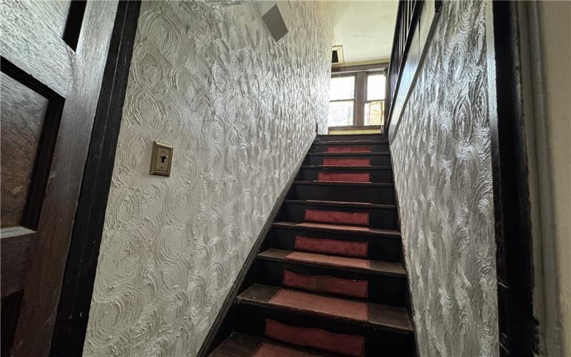 700 Lehmer St, Latrobe, 15650, 6 Bedroom Bedrooms, 10 Room Rooms,3 BathroomBathrooms,Residential,For Sale,Lehmer St,1773431