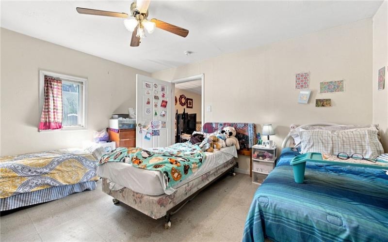 522 Main St, Rockwood, 15557, 18 Bedroom Bedrooms, ,3 BathroomBathrooms,Residential,For Sale,Main St,1773436