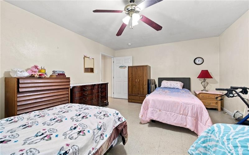 522 Main St, Rockwood, 15557, 18 Bedroom Bedrooms, ,3 BathroomBathrooms,Residential,For Sale,Main St,1773436