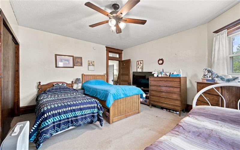 522 Main St, Rockwood, 15557, 18 Bedroom Bedrooms, ,3 BathroomBathrooms,Residential,For Sale,Main St,1773436