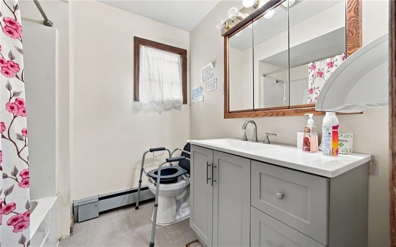 522 Main St, Rockwood, 15557, 18 Bedroom Bedrooms, ,3 BathroomBathrooms,Residential,For Sale,Main St,1773436