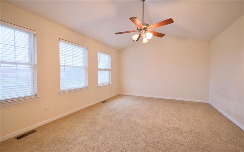 3005 Ironwood Cir, Jeannette, 15644, 3 Bedroom Bedrooms, ,2.1 BathroomBathrooms,Lease,For Rent,Ironwood Cir,1773447