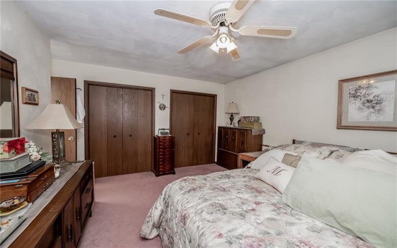 105 Laurlis Lane, Johnstown, 15904, 3 Bedroom Bedrooms, 9 Room Rooms,2.1 BathroomBathrooms,Residential,For Sale,Laurlis Lane,1773467