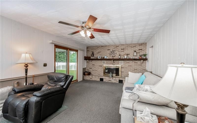 105 Laurlis Lane, Johnstown, 15904, 3 Bedroom Bedrooms, 9 Room Rooms,2.1 BathroomBathrooms,Residential,For Sale,Laurlis Lane,1773467