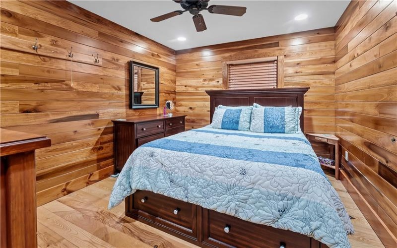 121 Apple St, Normalville, 15469, 2 Bedroom Bedrooms, 5 Room Rooms,1 BathroomBathrooms,Residential,For Sale,Apple St,1773471