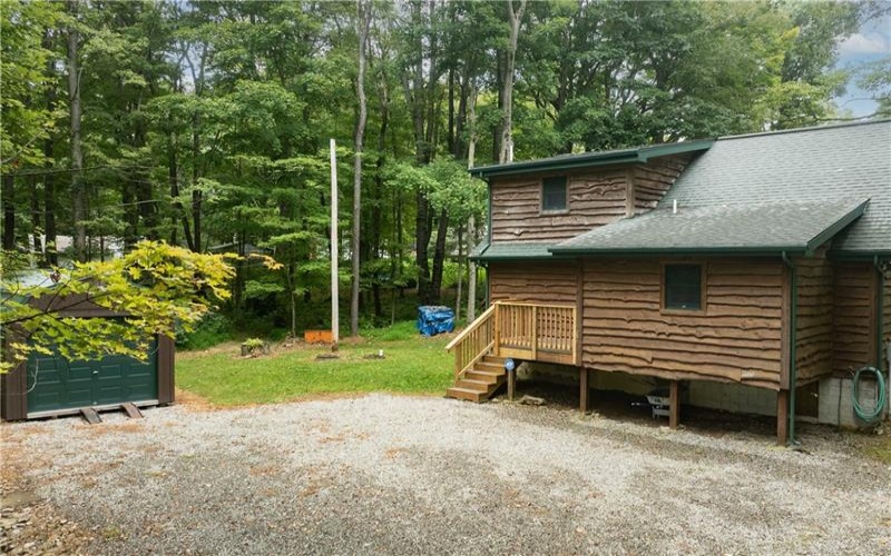 121 Apple St, Normalville, 15469, 2 Bedroom Bedrooms, 5 Room Rooms,1 BathroomBathrooms,Residential,For Sale,Apple St,1773471