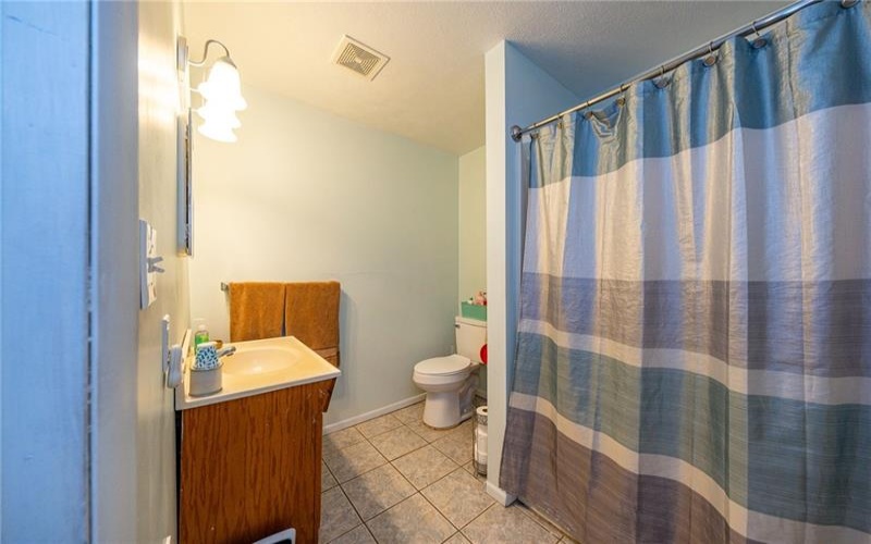 94 Center Ave, Burgettstown, 15021, 5 Bedroom Bedrooms, 9 Room Rooms,1 BathroomBathrooms,Residential,For Sale,Center Ave,1773494
