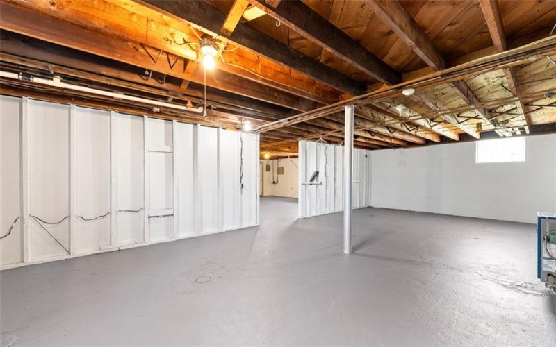 147 W Pennsylvania Avenue, New Stanton, 15601, 4 Bedroom Bedrooms, 8 Room Rooms,1 BathroomBathrooms,Residential,For Sale,W Pennsylvania Avenue,1773513