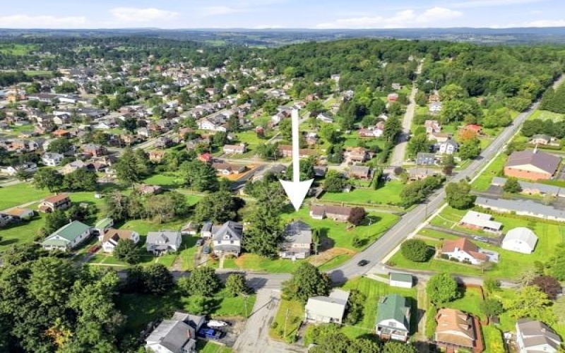 537 Edgewood Ave, Somerset, 15501, ,Multi-unit,For Sale,Edgewood Ave,1773520