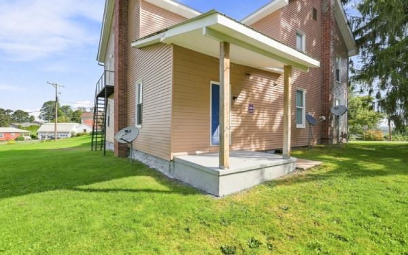 537 Edgewood Ave, Somerset, 15501, ,Multi-unit,For Sale,Edgewood Ave,1773520