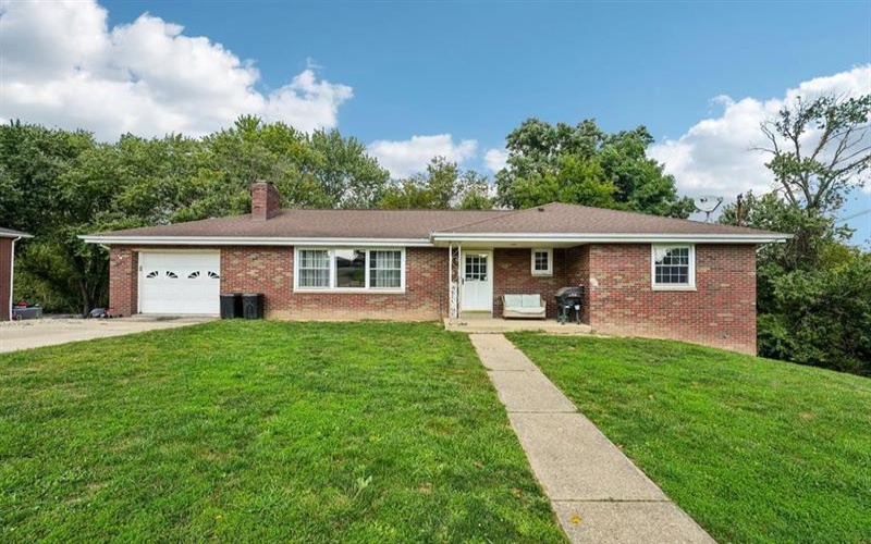 228 Walnut STREET, Houston, 15342, 3 Bedroom Bedrooms, 7 Room Rooms,2 BathroomBathrooms,Residential,For Sale,Walnut,1773543